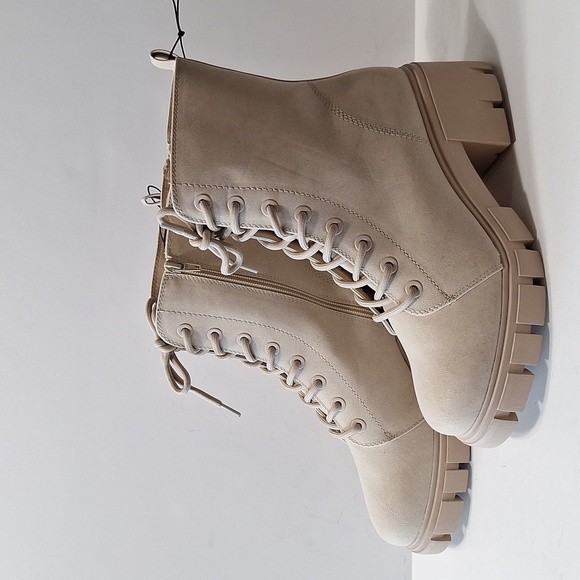 Maurices "NEW" Y2K Faux Suede Retro Chunky Heel Platform Lug Sole Boots Size 11 - Picture 5 of 11